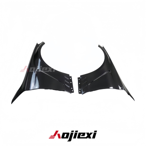 Guardabarros de Fibra de Carbono Estilo V para Mercedes Benz Clase C W205 C250 C300 AMG C43 Coupé/Sedán 2015-2021, Guardabarros Laterales con Ventilación - Product Image 2