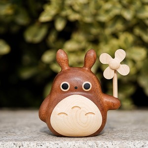 Diffuseur de parfum pour voiture en bois Totoro, couleur bois naturel, décoration de bureau, cadeau - Product Image 2
