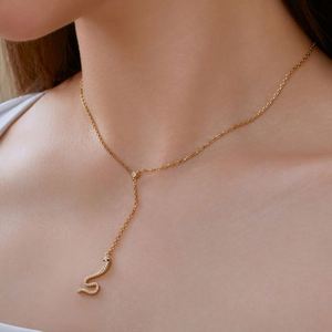 Collar Largo con Colgante de Serpiente y Cadena de Plata de Ley 925 con Circonitas 5A de Dylam Fashion para Mujer, Joyería Fina para Uso Diario - Product Image 2