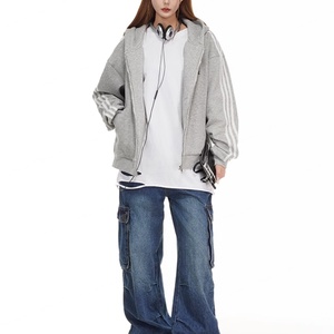 Sudadera con capucha de felpa de 5 rayas estilo vintage casual al por mayor para hombre y mujer, diseño de nicho, chaqueta con capucha - Product Image 3