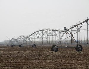 Convient aux grandes surfaces agricoles, pulvérise l'eau et les engrais simultanément, fonctionne en toute fluidité avec un système de translation longue distance Aqualine - Product Image 2