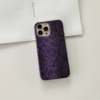 Casing HP Motif Python Modis Cocok untuk iPhone 16 Casing HP Apple 17Pro/16promax Casing HP Pendingin Setengah Bungkus