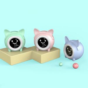 Mini Réveil Numérique Électronique Créatif Chat de Dessin Animé avec Veilleuse pour Enfants – Nouveau Design Horloge de Bureau et de Table - Product Image 5