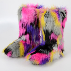 Botas de Nieve de Plataforma con Diseño de Peluche Suave y Antideslizantes para Mujer, Botas de Piel Sintética con Peluche para Fiestas - Product Image 1
