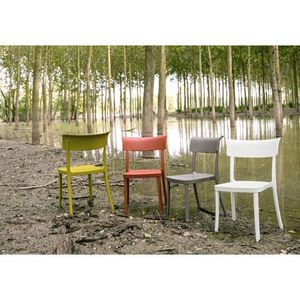 Sedia impilabile in polipropilene bianco di lusso SARETINA 18 pezzi con Design costante per bar e ristoranti 1 ° scelta - Product Image 6