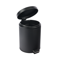 Poubelle à pédale noire de 5 L avec couvercle plat durable de 1,3 gallon, mini poubelle pour hôtel, salle de bain, bureau, cuisine, chambre à coucher