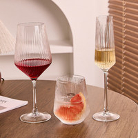Verre à vin rouge en cristal de style européen, flûte à pied minimaliste moderne à rayures verticales, carafe domestique 401-500ml
