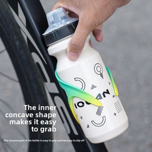 Bouteille d'eau pour vélo sans BPA 630 ml, unisexe, pour le cyclisme en plein air, la remise en forme, le sport, la montagne, le vélo de route et les voyages - Product Image 4