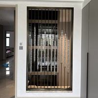 Cloison de séparation en verre ondulé imperméable sur mesure avec cadre métallique et panneau acrylique lumineux pour restaurant, zone VIP et entrée de villa