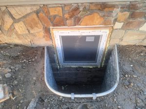 Hệ thống cửa sổ nghiêng và xoay bao gồm độ nghiêng nhôm Châu Âu có bản lề và cửa sổ bật ra cho tầng hầm - Product Image 6