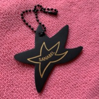 Étiquette de vêtement en cuir avec logo personnalisé, étiquette oscillante en cuir PU de qualité supérieure avec logo en relief double face pour sacs