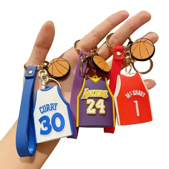 عرض خاص سلسلة مفاتيح PVC برسوم كرتونية رقم 23 لقلادة كرة السلة جيرسي سلسلة مفاتيح بلاستيكية هزلية متحركة سلسلة مفاتيح PVC