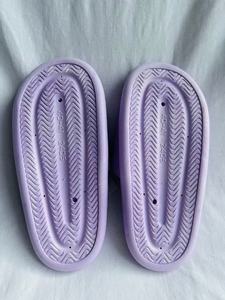H012 Pantofole a Forma di Mucca Viola, Antiscivolo, Tomaia in PVC, Suola Intermedia in EVA, per Tutte le Stagioni, da Indossare in Casa - Product Image 4