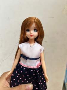 ตุ๊กตา PVC นุ่มแบบชุดใหญ่ ลิเจีย ครบชุด พร้อมที่คาดผมหลากสี เสื้อผ้า รองเท้า-แบบยูนิเซ็กซ์ สเกล 1:3 - Product Image 5