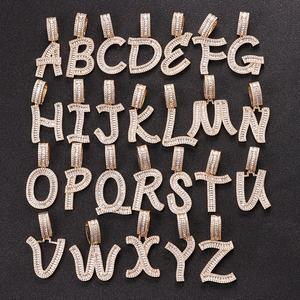 Venta al por mayor de moda Bling Latón chapado en oro Baguette Zircon 26 letras colgante collar para Mujeres Hombres Iced Out inglés encanto joyería - Product Image 6