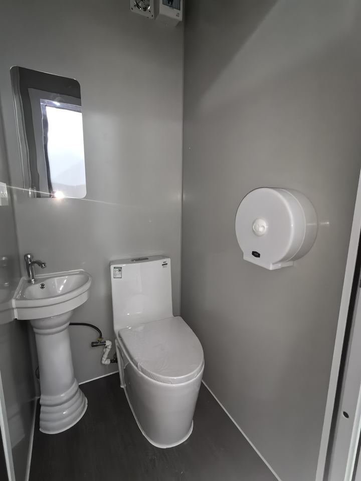 Manufacturer Factory Movable Toilets Cabin Mobile Restroom Wc Portable Toilets for Home Easy Install for Outdoor Use - Image 1