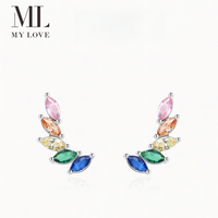 Boucles d'oreilles clous incurvées Mylove en argent sterling 925 plaqué rhodium avec zircone cubique arc-en-ciel marquise en forme d'aile d'ange, vente en gros
