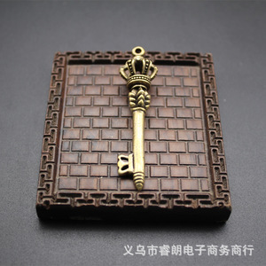 Llavero con colgante Vajra Pestle de latón antiguo de 58 mm de largo, accesorio para llaves de coche, regalo para hombres y mujeres - Product Image 3