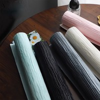 Papier d'emballage floral en gros, plié à la main, papier artisanal décoratif plissé, fleurs pour l'emballage de cadeaux et de bouquets