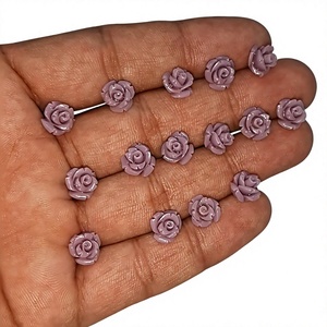 Cabujón de Cuarzo Rosa Natural Tallado en Forma de Rosa de Lavanda por HARI OM CREATIONS para la Fabricación de Joyas al por Mayor - Product Image 1