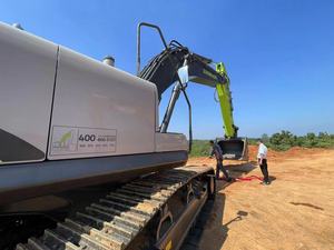 Nouvelle pelle sur chenilles Zoomlion ZE335G 33,5 tonnes, godet de 1,6 m, moteur Cummins 209 kW, boîte de vitesses PLC, garantie 1 an pour travaux de terrassement intensifs - Product Image 2