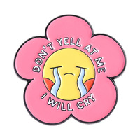 Broche en émail doux avec inscription en anglais « Ne me crie pas dessus », motif de dessin animé créatif, mignon petit poulet jaune et petit raton laveur pleurant