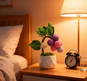 Pianta di Vite in Vaso, Fiori Artificiali per un Ambiente Accogliente, Bouquet all'Uncinetto in Puro Cotone, Fiori Artificiali con un Significato Profondo - Product Image 3