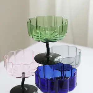 Cangkir gelas anggur bentuk bunga untuk Cocktail, Martini, gelas anggur minuman gelas berwarna dengan Batang bengkok untuk pesta Bar