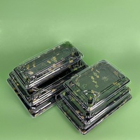 Plateau à sushi rectangulaire jetable écologique avec base gaufrée, boîte à sushi en plastique avec couvercle transparent pour l'emballage alimentaire