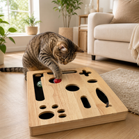 Jouet Puzzle pour Chat en Bois Massif 50x30cm, Circuit de Billes Interactif avec Tapis à Gratter en Feutre Noir, Billes Sonores pour Gratter et Jouer en Intérieur