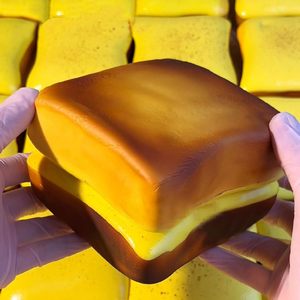 Jouet anti-stress en TPE souple en forme de pain et beurre, à remontée lente, pour enfants de 5 à 7 ans, unisexe, jouet sensoriel, cadeau de fête - Product Image 3