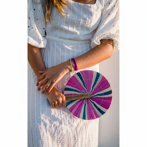 Éventail en feuilles de palmier fait à la main, éventail décoratif en feuilles de palmier pour mariage, fête, événement, logo privé disponible au Vietnam - Violet - Product Image 1