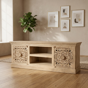 Console TV en bois de manguier massif avec portes Jali sculptées à la main et étagères ouvertes |   Meuble TV rustique bohème - Product Image 3