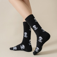 Chaussettes d'Halloween à mi-tube pour hommes femmes automne hiver citrouille sorcière drôle chaussettes respirantes tricotées chaussettes d'équipage