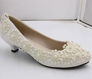 S0359Y bianco con <span class=keywords><strong>tacco</strong></span> <span class=keywords><strong>basso</strong></span> abito da <span class=keywords><strong>sposa</strong></span> con perla abito da <span class=keywords><strong>sposa</strong></span> modello solido <span class=keywords><strong>scarpe</strong></span> da damigella - Product Image 1