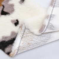 Auf Lager 480gsm 180cm Kunstnerzfell Tricot Gestrickt Atmungsaktiv 100% Polyester Kleiner Plüsch für Auto- & Bodenmatten, Bekleidung, Plüschwaren