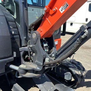 Mini-excavatrice d'occasion 100% d'origine japonaise, marque KOBUTA, modèle U55-5, 5,5 tonnes, équipée d'un pinceur, de chenilles en caoutchouc et d'un attache rapide. - Product Image 3