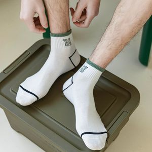 Calzini da barca da uomo di nuovo arrivo per la primavera/estate pantaloncini sportivi in cotone a righe con Logo disegnato a mano - Product Image 6