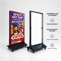 Boîte lumineuse publicitaire mobile LED commerciale avec roues verrouillables pour la promotion des menus des restaurants et des magasins de détail