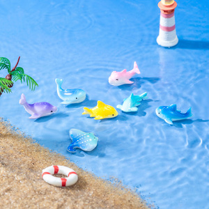 Lindas Figuras de Animales Marinos en Miniatura de Tiburón, Delfín y Rayo, Adornos de Resina para Acuarios, Terrarios de Musgo y Decoración de Peceras - Product Image 2