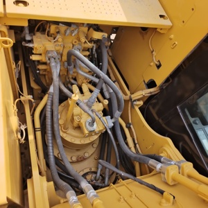 Excavadora hidráulica sobre orugas Caterpillar 320E usada de 20 toneladas con bomba de caja de cambios 2022 modelo 133KW potencia para ingeniería y construcción - Product Image 6