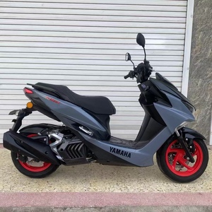 Motocicleta Yamaha Force 155 EFI de Segunda Mano, Scooter a Gasolina con Enfriamiento por Agua - Product Image 1