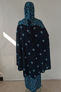 Ready Stock consegna rapida stampa di fiori in poliestere tessuto islamico da donna Eid 2 pezzi felpe con cappuccio Khimar con abito Abaya - Product Image 3