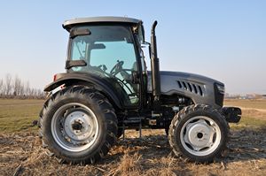 Chine Offre Spéciale 90 <span class=keywords><strong>hp</strong></span> 100hp 4*4 tracteur agricole prix nouveau QLN <span class=keywords><strong>pas</strong></span> <span class=keywords><strong>cher</strong></span> roue 90 <span class=keywords><strong>hp</strong></span> 100hp tracteur moteur diesel 4WD tracteur prix indien - Product Image 3