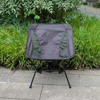 Chaise pliante de voyage ultralégère pour l'extérieur Chaise de pique-nique de jardin Chaise de camping triangulaire