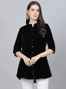 Camisa de Terciopelo Negra para Mujer, Estilo Informal y de Oficina, Camisa Negra con Cuello y Corte Occidental, Ajuste Perfecto para Usar en la Oficina - Product Image 3