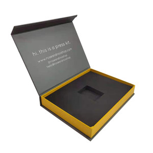 Boîtes en papier gaufré recyclé pour cartes à jouer, sur mesure et en gros, avec fente pour cartes de crédit VIP et cartes de visite - Product Image 2