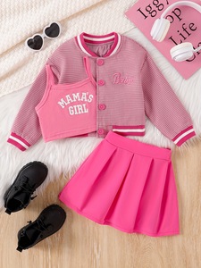 Bộ quần áo thời trang mới 3 món cho bé gái: Áo ba lỗ in chữ + Áo khoác bóng chày + Váy xếp ly - Product Image 3