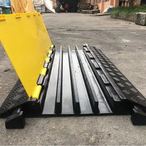 Rampe de protection de câbles en caoutchouc à 1/2/3/4/5 canaux, pont de protection de câbles, rampes de protection de câbles en caoutchouc pour voitures, vente en gros - Product Image 5