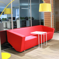 Ensemble de mobilier de bureau moderne 1 place en cuir avec structure en acier Fauteuils modulaires Canapé pour la réception d'hôtels Salons